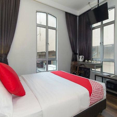 Oyo 127 The Reeds Hotel 쿠알라룸푸르 외부 사진
